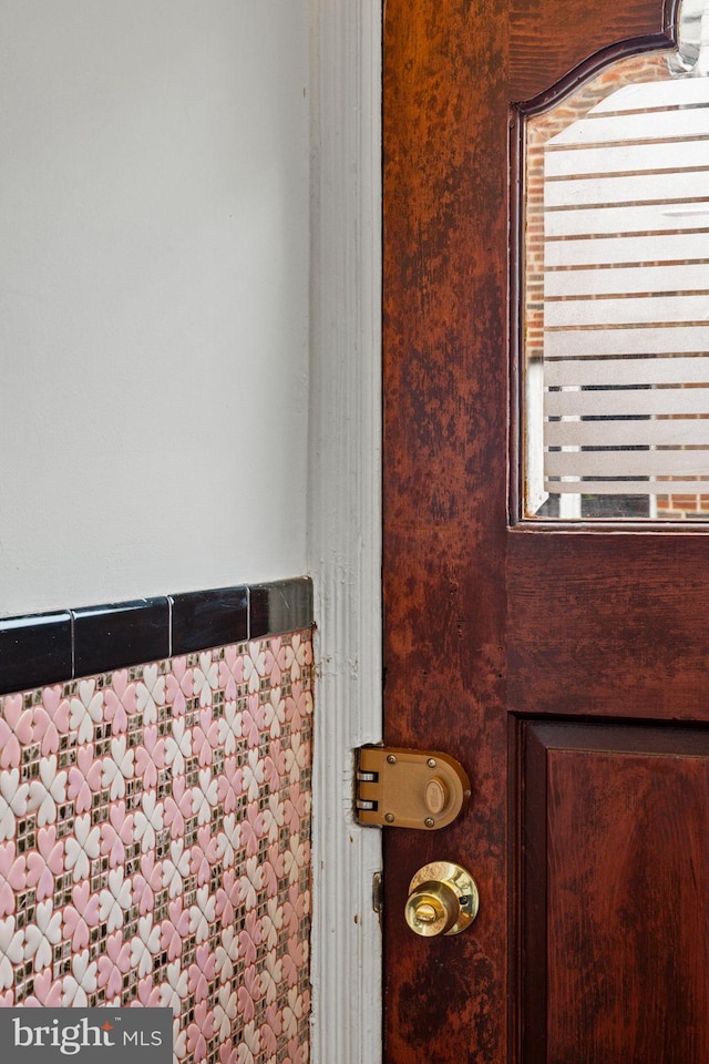828 Mercer St, Philadelphia, PA 19125 - detailed view
