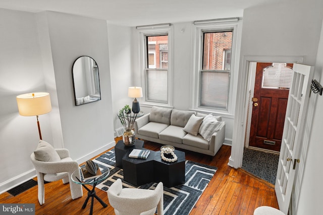 828 Mercer St, Philadelphia, PA 19125 - living area featuring wood-type flooring and baseboards