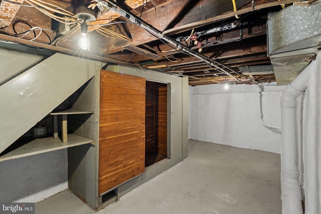 828 Mercer St, Philadelphia, PA 19125 - view of unfinished basement