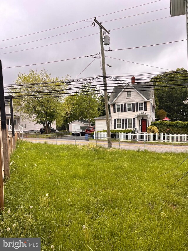 518 Ingleside Ave, Baltimore, MD 21228 - view of yard