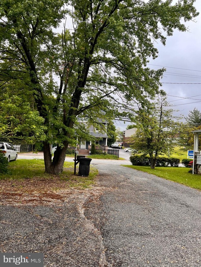 518 Ingleside Ave, Baltimore, MD 21228 - view of asphalt road