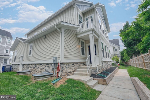 20769 Partlows Store Sq, Ashburn, VA 20147 - view of property exterior featuring a balcony