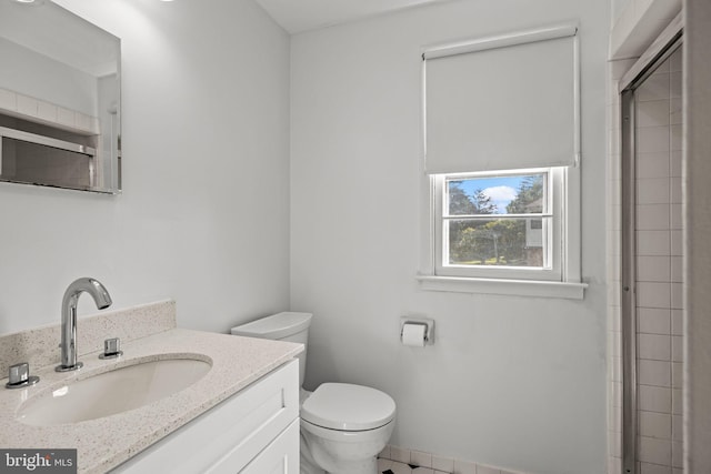 951 Robin Ln, Huntingdon Valley, PA 19006 - bathroom with vanity and tiled shower