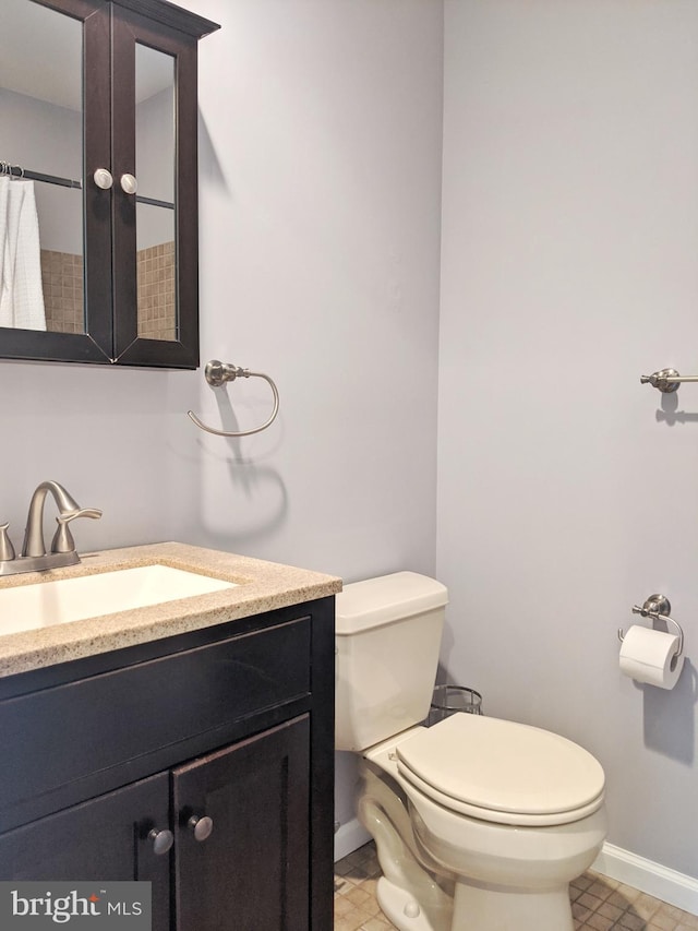 74 Avon Ln Unit 7D, New Hope, PA 18938 - bathroom with vanity, curtained shower, and tile patterned flooring