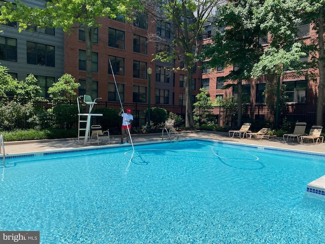 4808 Moorland Ln Unit 613, Bethesda, MD 20814 - view of community pool
