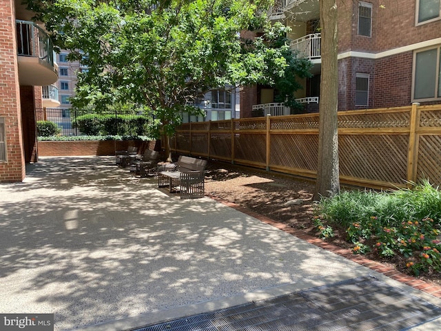 4808 Moorland Ln Unit 613, Bethesda, MD 20814 - view of patio / terrace