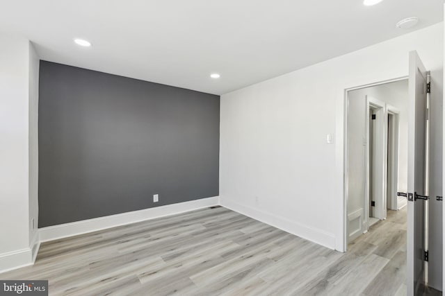 3287 Edgemont St, Philadelphia, PA 19134 - spare room featuring light wood finished floors and recessed lighting