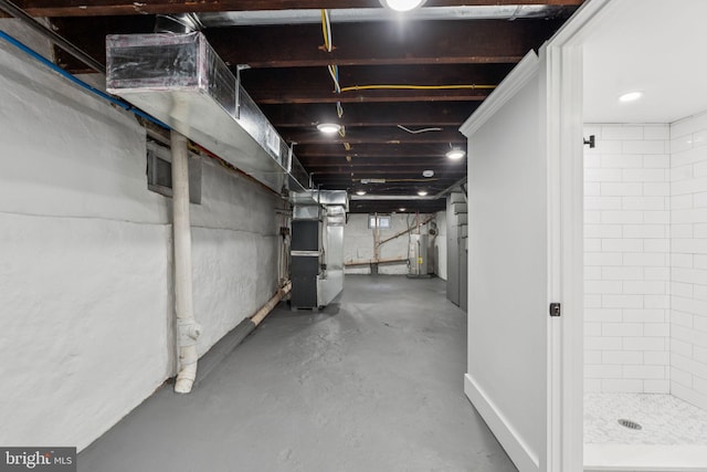 3287 Edgemont St, Philadelphia, PA 19134 - unfinished below grade area with heating unit and water heater