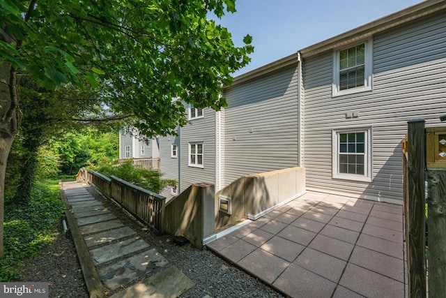 2050 N Calvert St Unit 410, Arlington, VA 22201 - back of property with a patio