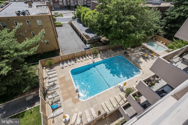 4141 N Henderson Rd Unit 1220, Arlington, VA 22203 - aerial view of a pool area