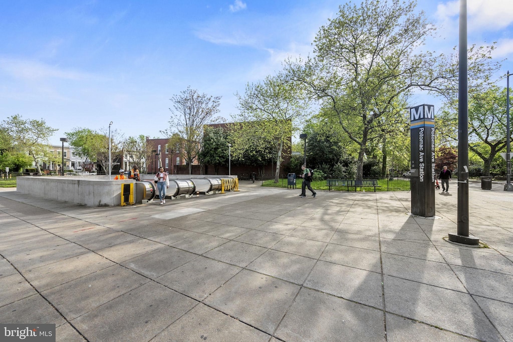 701 Kentucky Ave SE, Washington, DC 20003 - surrounding community
