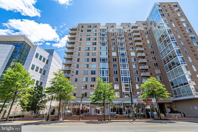 930 Wayne Ave Unit 207, Silver Spring, MD 20910 - view of apartment building / complex