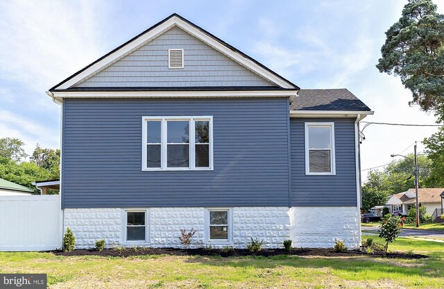301 Nicholson Rd, Gloucester City, NJ 08030 - view of side of home with a shingled roof