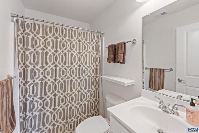 2126 Sundown Pl, Charlottesville, VA 22911 - full bath with vanity and a shower with shower curtain