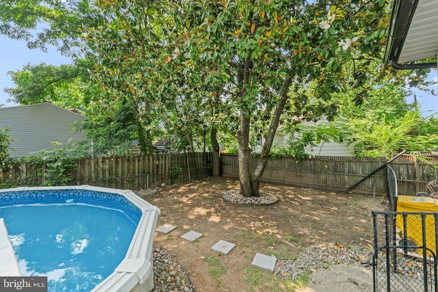 7724 Central Ave, Pasadena, MD 21122 - view of swimming pool featuring a fenced backyard