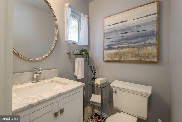 620 Laurel Rd, Springfield, PA 19064 - bathroom with vanity and toilet