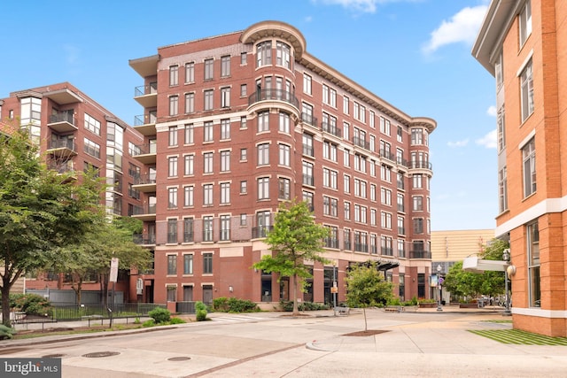 1390 Kenyon St NW Unit 524, Washington, DC 20010 - view of apartment building / complex