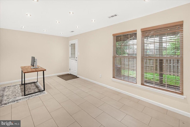 13102 Alpine Dr Unit 2502, Germantown, MD 20874 - empty room featuring baseboards and recessed lighting