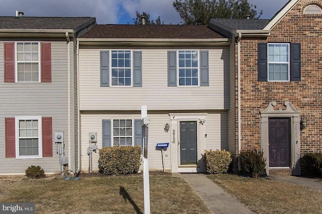 20122 Daniels Cir, Hagerstown, MD 21742 - multi unit property featuring a front lawn and brick siding