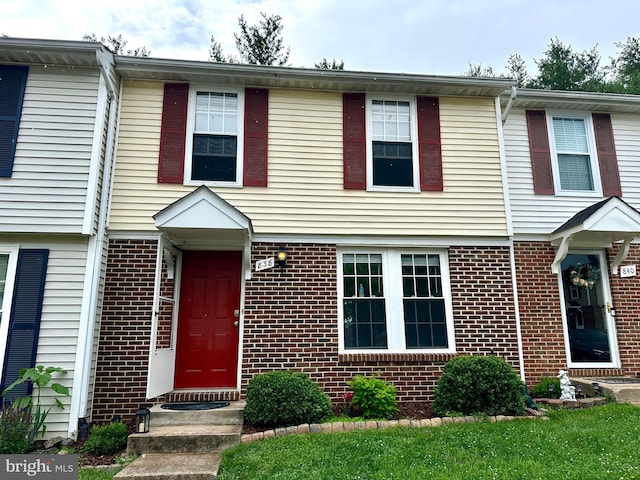 838 Oak Leaf Ct, Warrenton, VA 20186 - multi unit property with brick siding