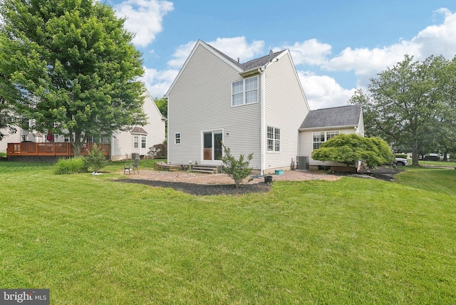 54 Victory Way, Royersford, PA 19468 - rear view of house with a lawn