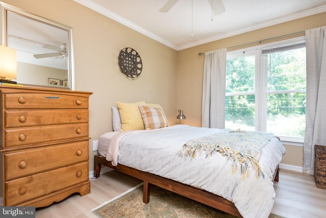 6444 Duhollow Rd, Warrenton, VA 20187 - bedroom with crown molding, light wood-style flooring, and ceiling fan