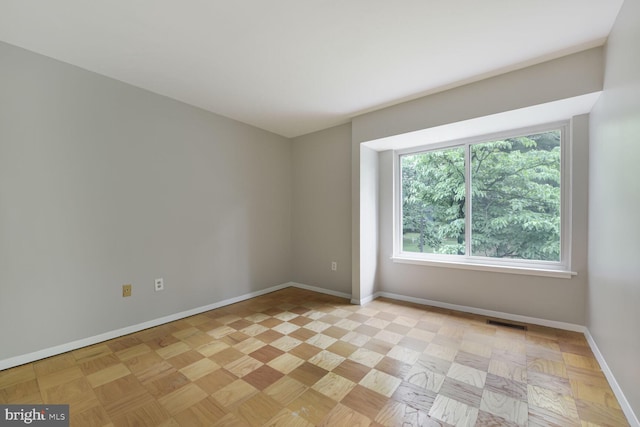 1814 Ivy Oak Sq, Reston, VA 20190 - unfurnished room with baseboards