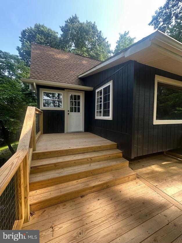 556 Trapper Ridge Ln, Hedgesville, WV 25427 - view of deck