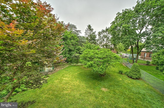20 Grove Ave, Flourtown, PA 19031 - view of fenced backyard