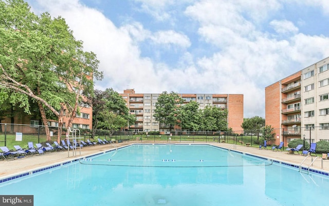 431 N Armistead St N Unit 311, Alexandria, VA 22312 - view of community pool