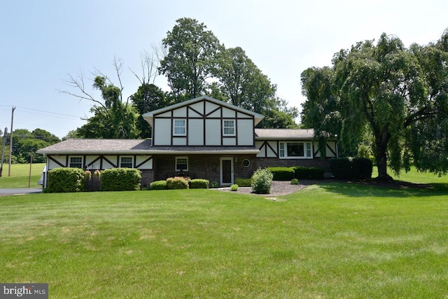 401 Antietam Rd, Reading, PA 19606 - english style home featuring a front yard