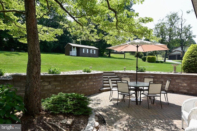 401 Antietam Rd, Reading, PA 19606 - view of patio featuring outdoor dining space and an outdoor structure