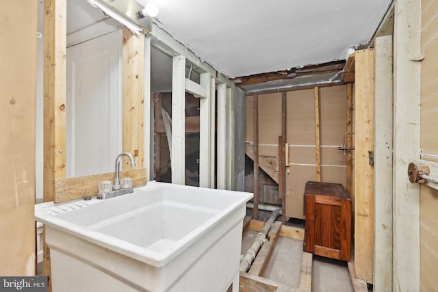 426 Summit St, Fredericksburg, VA 22401 - bathroom with a sink