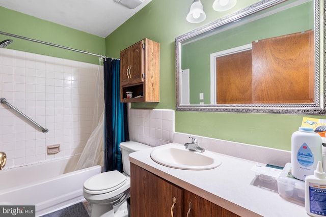 71 Winfield Rd, Sicklerville, NJ 08081 - bathroom with shower / bathtub combination with curtain, vanity, and tile walls