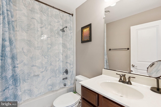 9924 Whitemoss Dr, Manassas, VA 20109 - bathroom featuring vanity and shower / bathtub combination with curtain