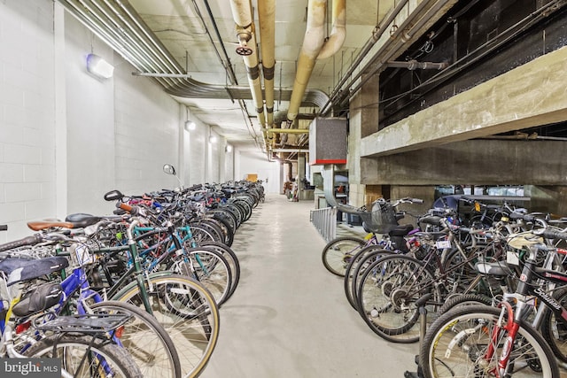 1901 John F Kennedy Blvd Unit 1414, Philadelphia, PA 19103 - garage featuring concrete block wall