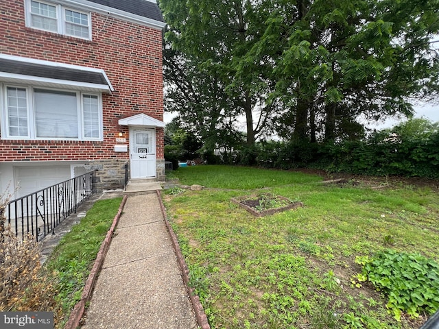 9013 Ashton Rd, Philadelphia, PA 19136 - view of green lawn