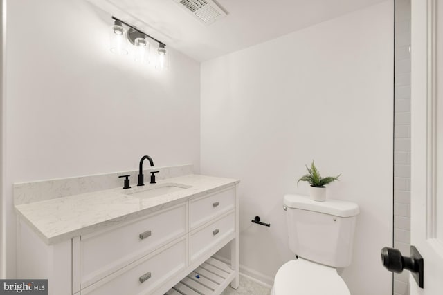 6232 18th Rd N, Arlington, VA 22205 - bathroom featuring toilet and vanity