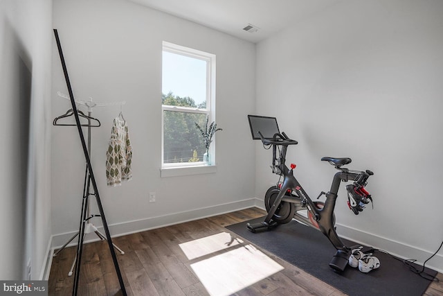 3509 Sutton Heights Cir, Fairfax, VA 22031 - workout room with wood finished floors and baseboards