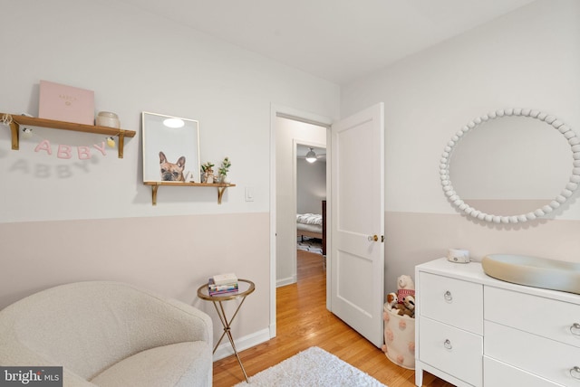 6018 25th Rd N, Arlington, VA 22207 - sitting room featuring light wood-type flooring and baseboards