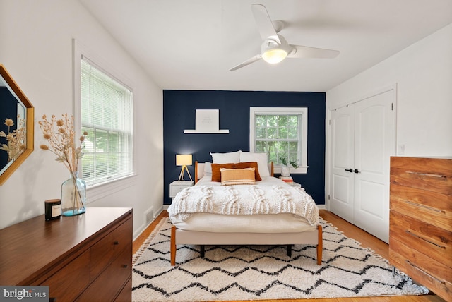 6018 25th Rd N, Arlington, VA 22207 - bedroom with light wood-style flooring and a ceiling fan