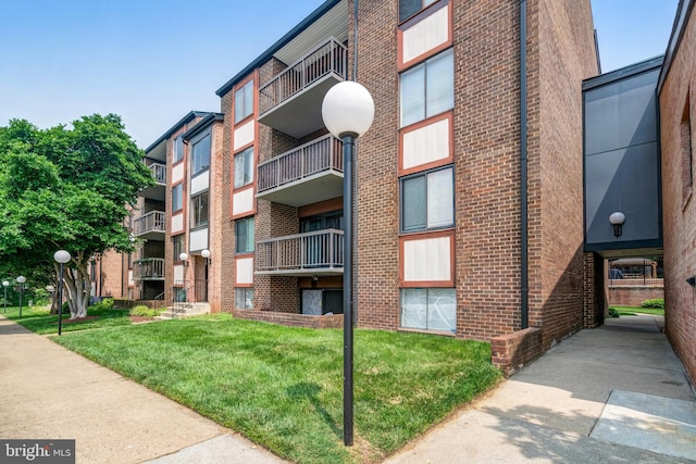 9730 Kingsbridge Dr Unit 002, Fairfax, VA 22031 - view of apartment building / complex