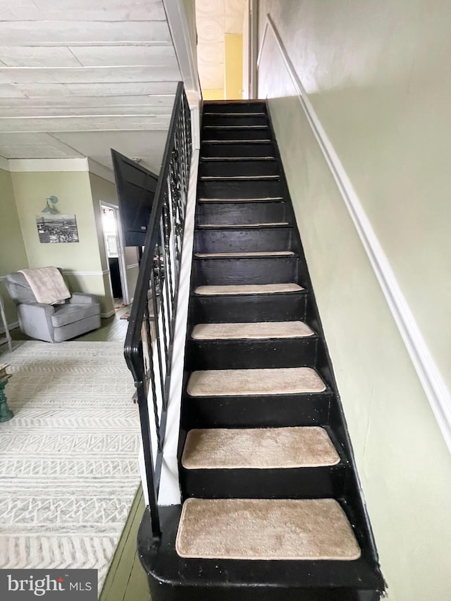 3427 Livingston St, Philadelphia, PA 19134 - view of staircase