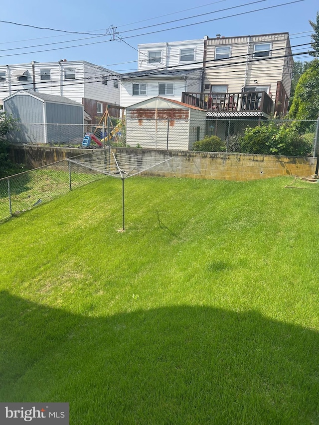 3532 Primrose Rd, Philadelphia, PA 19114 - view of yard