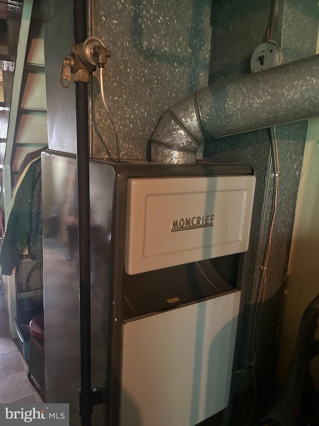3532 Primrose Rd, Philadelphia, PA 19114 - view of utility room
