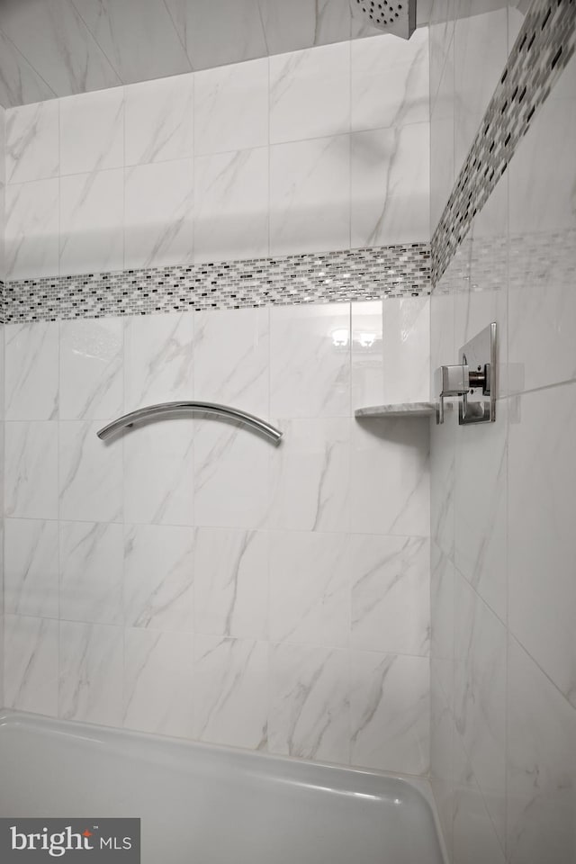 177 Antietam Rd, Delran, NJ 08075 - full bath with a tile shower