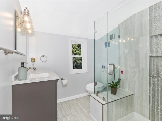 507 Kerwin Ct, Silver Spring, MD 20901 - full bath featuring a shower stall and vanity