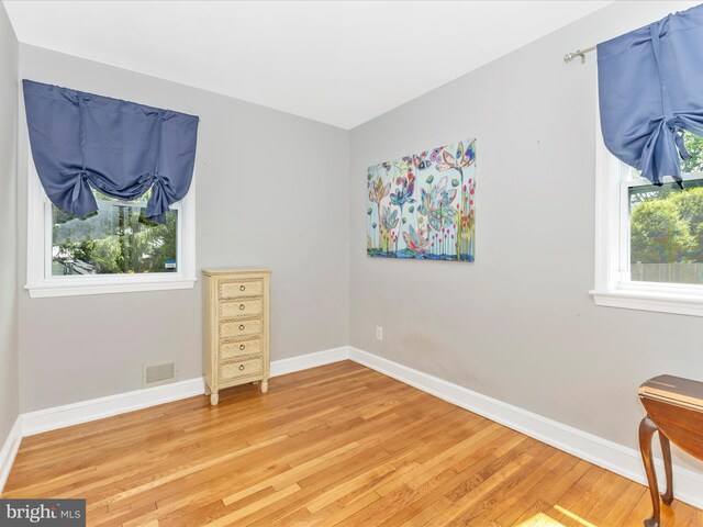507 Kerwin Ct, Silver Spring, MD 20901 - spare room with light wood-style flooring and baseboards