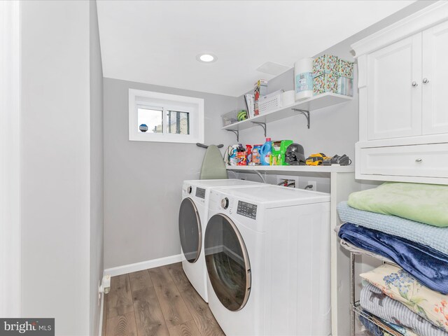 507 Kerwin Ct, Silver Spring, MD 20901 - laundry area featuring washer and clothes dryer, wood finished floors, and recessed lighting