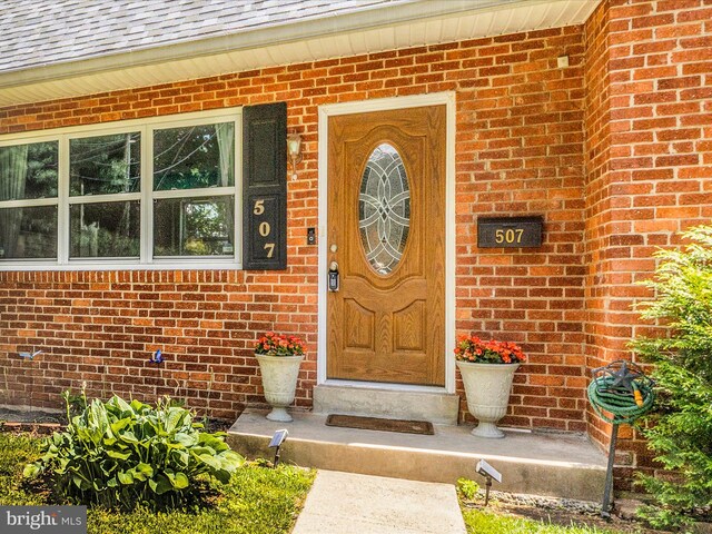 507 Kerwin Ct, Silver Spring, MD 20901 - entrance to property with brick siding